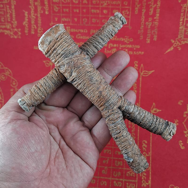 thai voodoo dolls